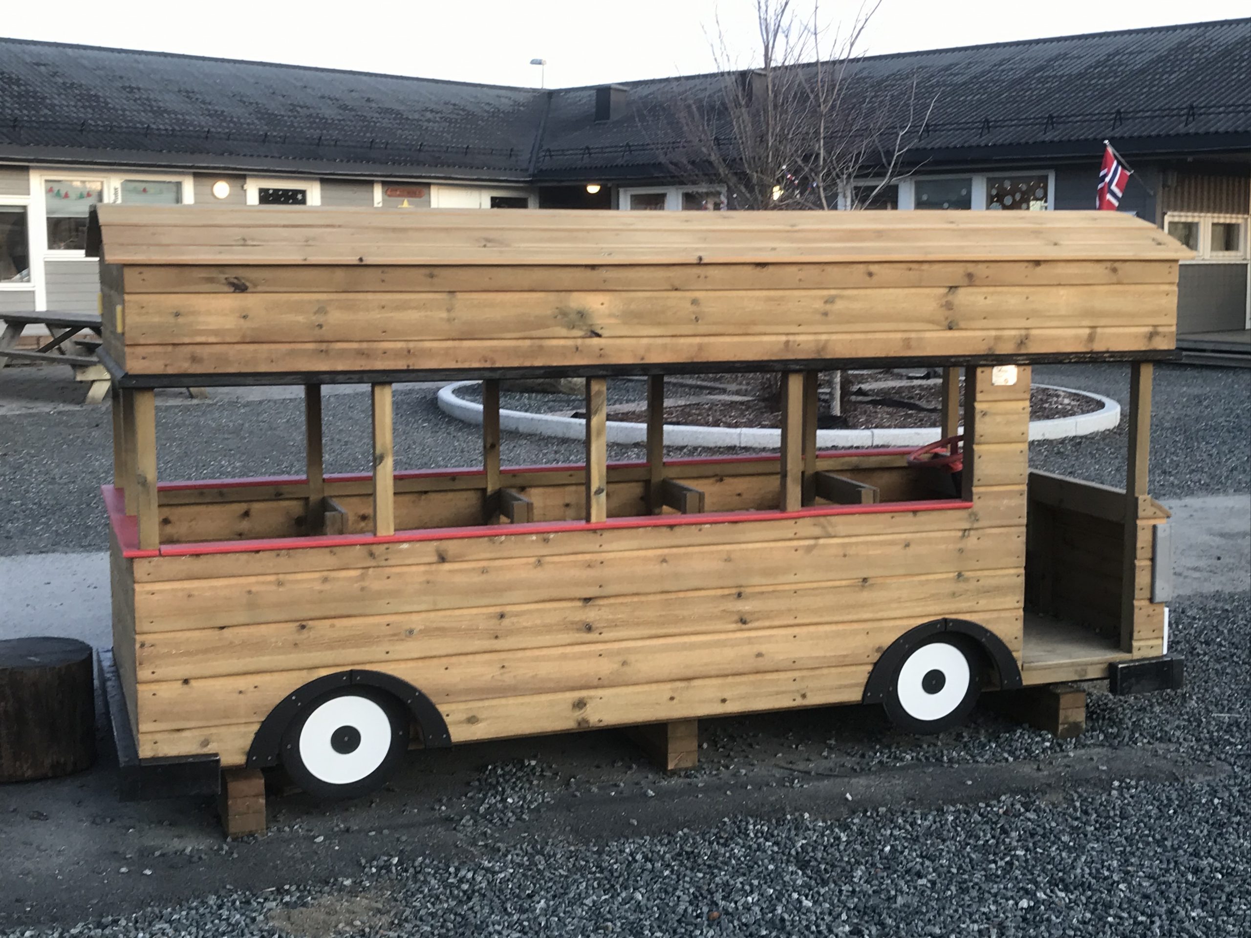 V41108 Buss, imp.furu - Bilde 2